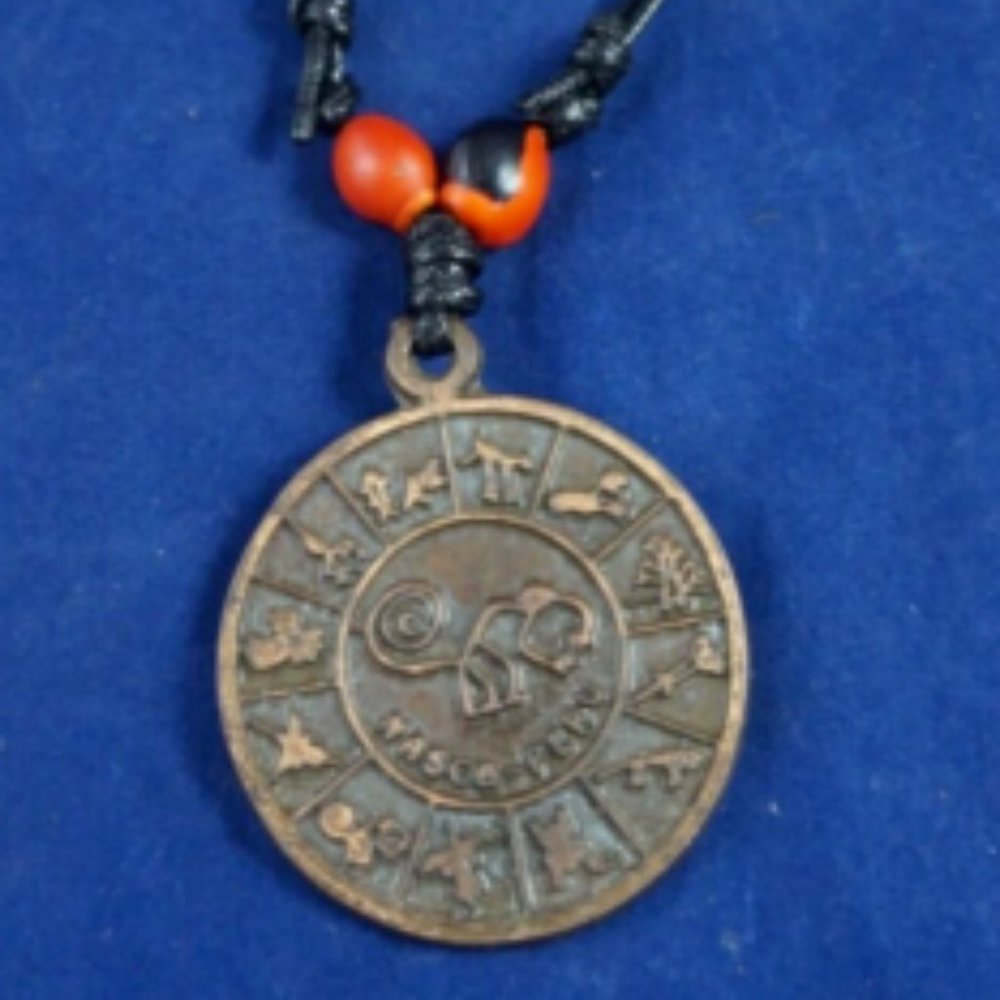 Peruvian Pretective Amulet necklace with Nazca Lines and Huayruro seeds